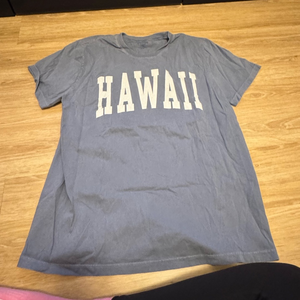 Brandy Melville 'Hawaii' Tee
